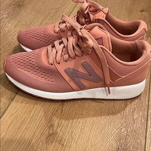 New Balance Women's Sneakers